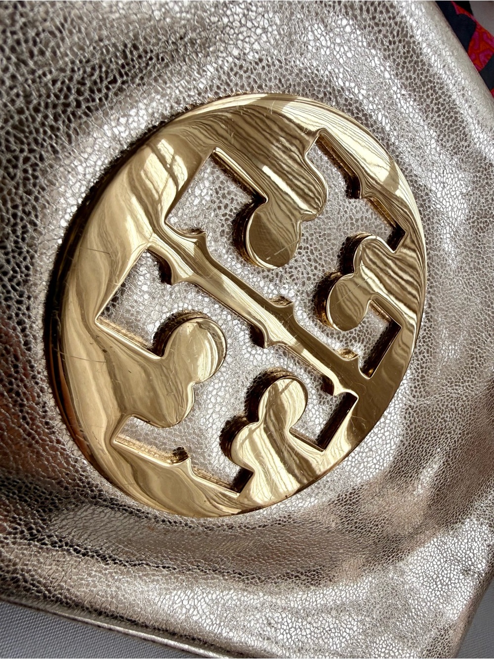 Tory Burch Reva Metallic Gold Leather Shoulder Bag / Clutch w Chain Strap - Picture 5 of 12